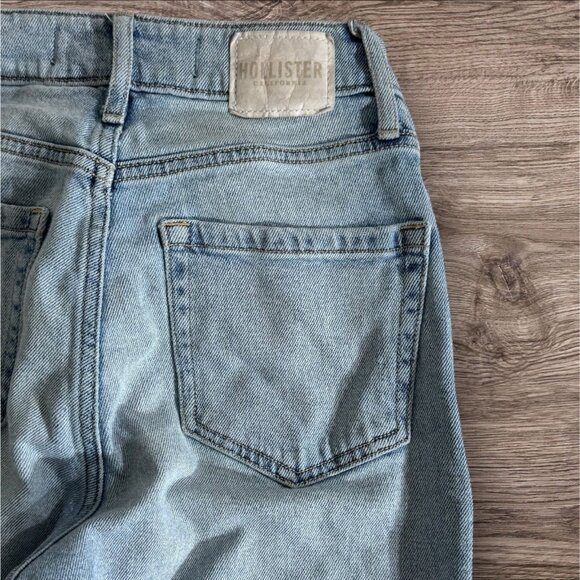 Hollister Ultra High Rise Dad Jean Baggy Size 0R 24/31 - Picture 5 of 7